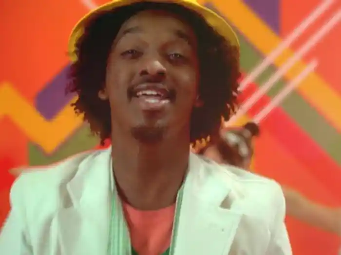 Wavin' Flag (Coca-Cola® Spanish Celebration Mix)