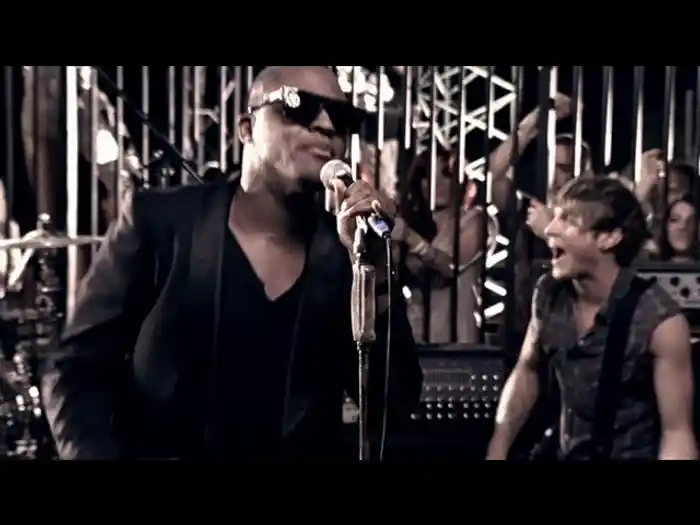 シャイン・ア・ライト feat．タイオ・クルーズ