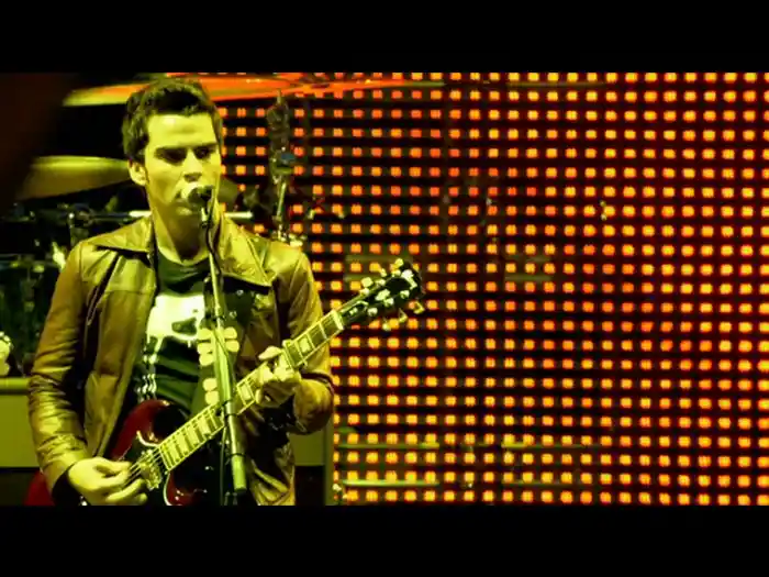 Dakota (Live at V Festival, 2008)