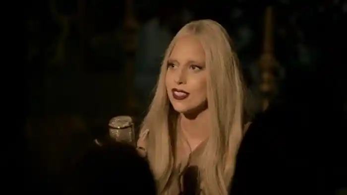 The Edge of Glory (A Very Gaga Thanksgiving)