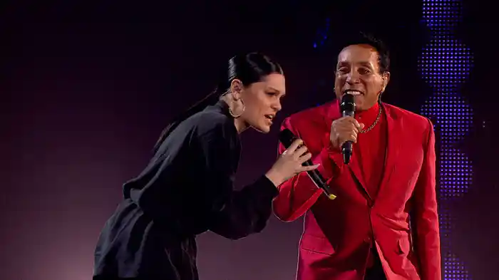 Cruisin' (Live At Edinburgh Castle/2014)