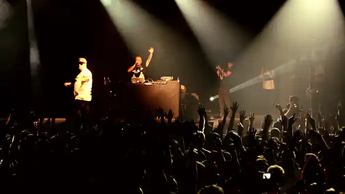 Spacco Tutto (Live @ Fabrique, Anteprima Tour 2014)