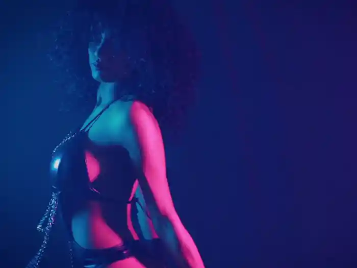 Buenas Noches Otra Vez (Lyric Video)