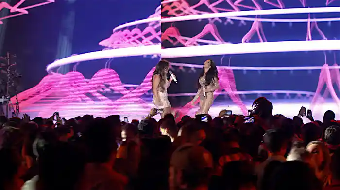 126 Cabides (Ao Vivo)