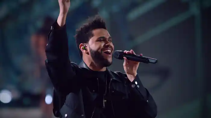 Starboy (Live From The Victoria’s Secret 2016 Fashion Show In Paris)