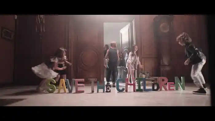 Y, ¿Si Fuera Ella? (+ Es +)