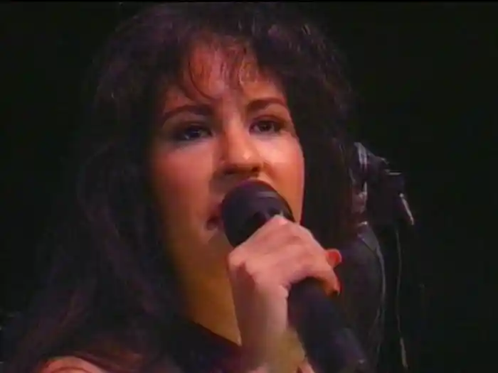 Como La Flor (Live From Astrodome)