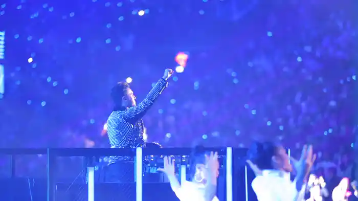 Perfect Strangers (Live At NET 4.0 Indonesian Choice Awards)