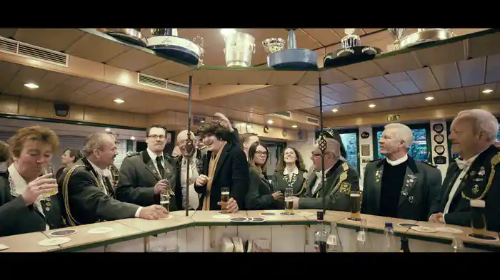 Es könnte schöner sein (Lyric Video)