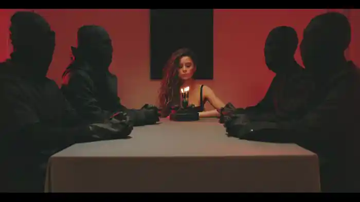 Un Poco Más De Frío