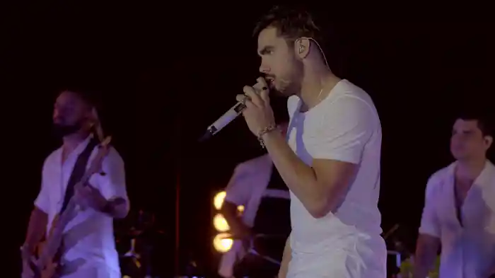 Hoje Eu Não Tô Valendo Nada (Ao Vivo)