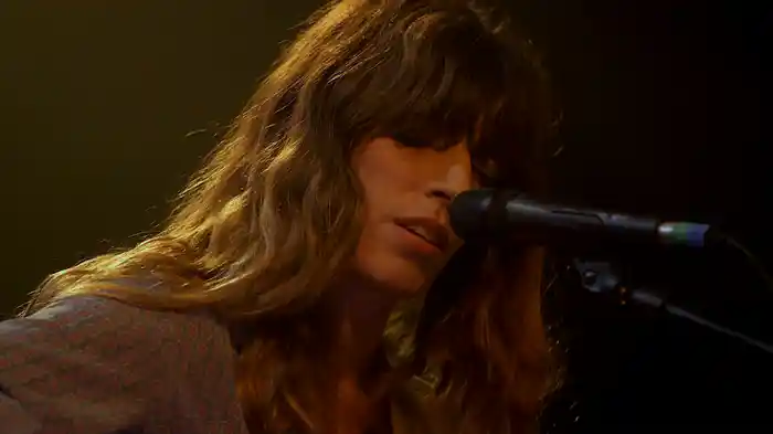 I.C.U (Live 3 Ring Circus, Paris / 2017)