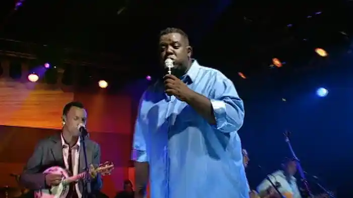 Ela Entrou Na Dança / Amor E Amizade (Ao Vivo)