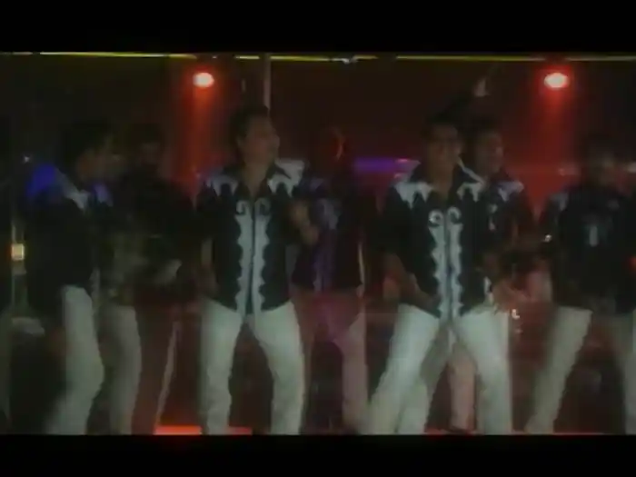 Mesa Que Más Aplauda (Za, Za, Za)