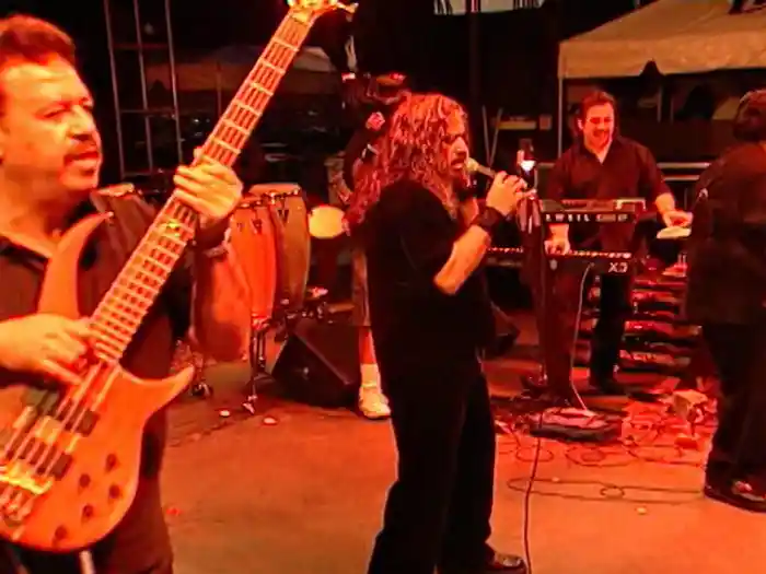 Murió La Flor (En Vivo)