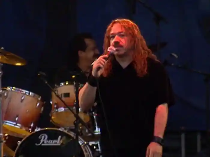 Tonto Corazón (En Vivo)