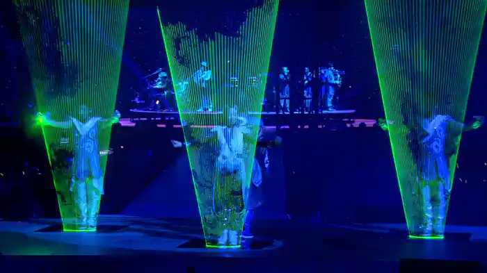 やさしいキスをして (Live from DWL 2015)