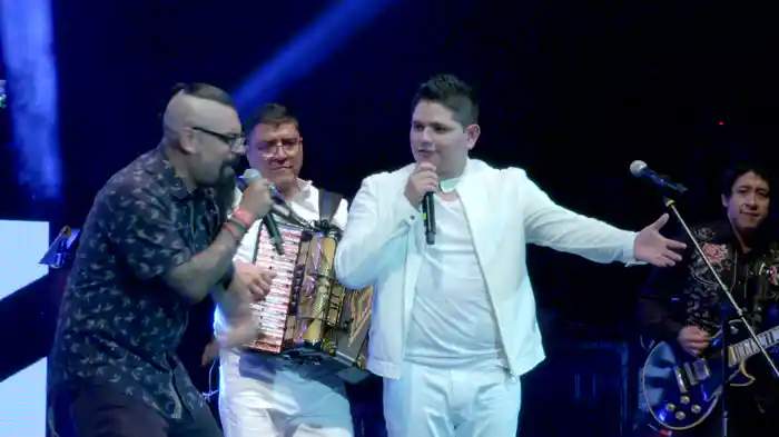 Cumbia Del Olvido (En Vivo)