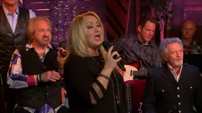 Life's Railway To Heaven (Live)