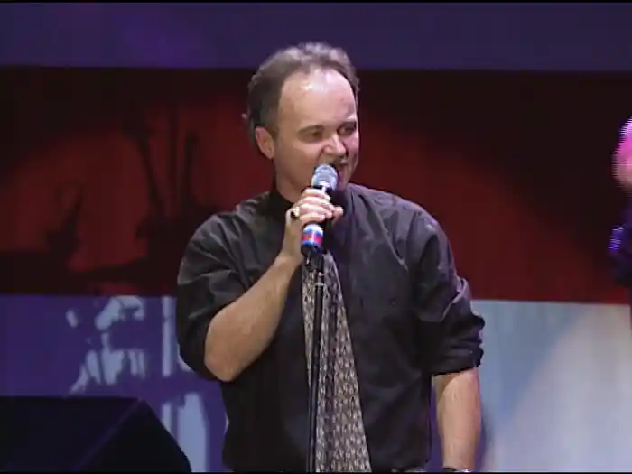 This Ole House (Live In The United States / 2003)