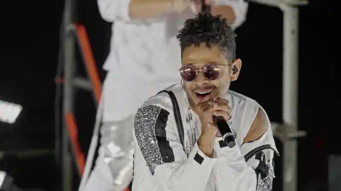 Tu Corazón Lo Sabe (Lat'n Party) (En Vivo)