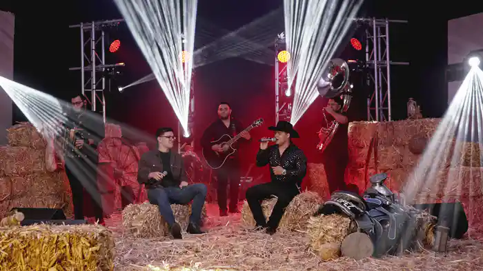 No Puedo Olvidar Tu Voz (En Vivo)