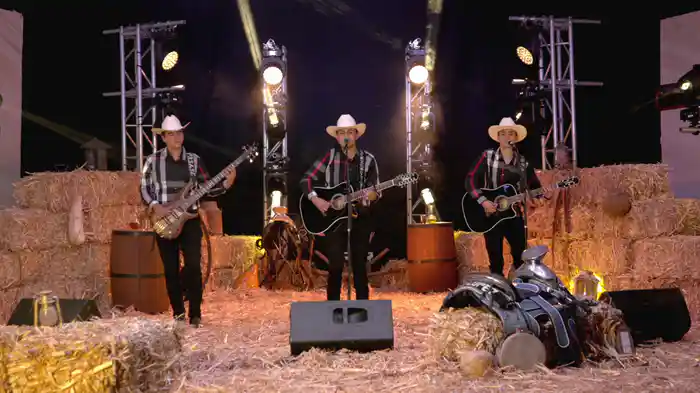 A Mi También Me Dijo (En Vivo)