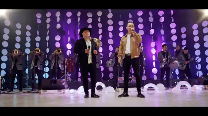 No Es Lo Que Dices (En Vivo)