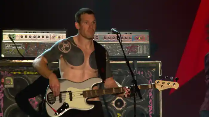 Live At Finsbury Park, London / 2010 (Live At Finsbury Park, London / 2010)