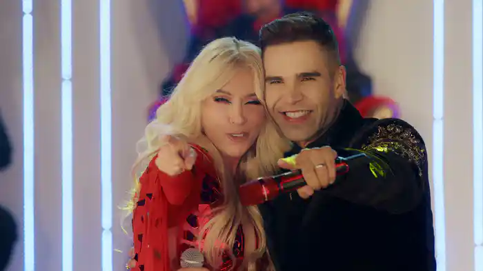 Te Aprovechas De Mí