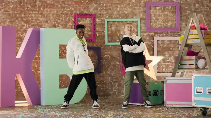 Uptown Funk (UK Dance Along)