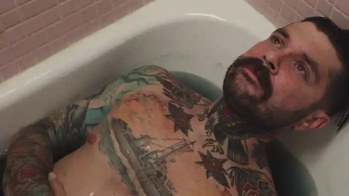 blurred around the edges (Feat. Saxl Rose)