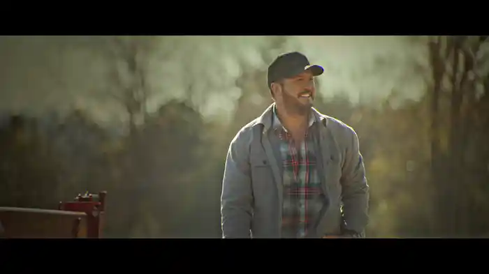 I’m On A Tractor (Visualizer)