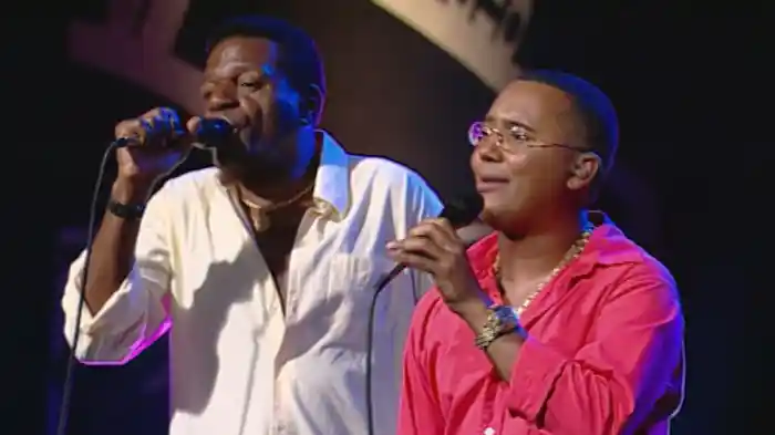 Viola De Maçaranduba / Mocotó Com Pimenta (Ao Vivo)