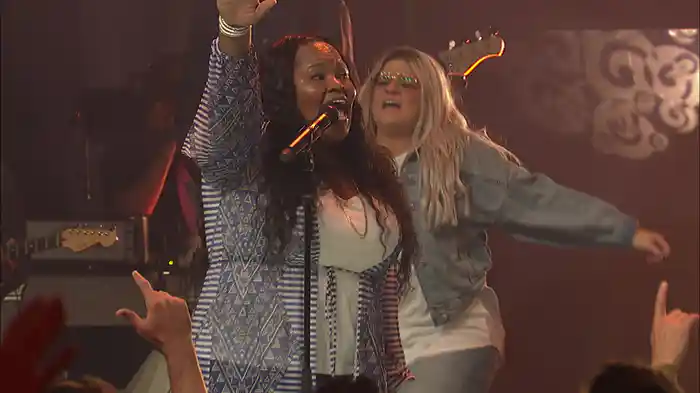 Overflow (Live At Passion City Church)
