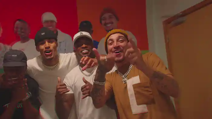 Quem Acredita Sempre Alcança (Audio)