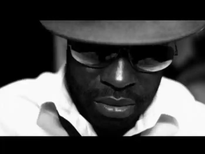 ゲット・ビジー feat．ダイス・ロウ＆ピーディ・ピーディ