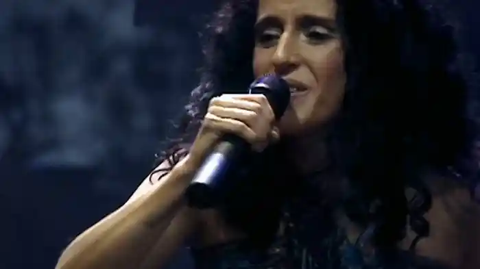 Corações A Mil (Ao Vivo / Remix)