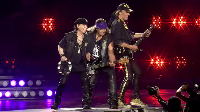 Big City Nights (Coming Home Live)