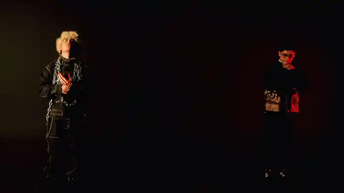 La Que Me Amó (Lyric Video)