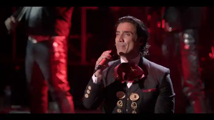 Hoy Decidí Olvidarte (Aunque No Estés Conmigo) (En Vivo Desde El Teatro Real)