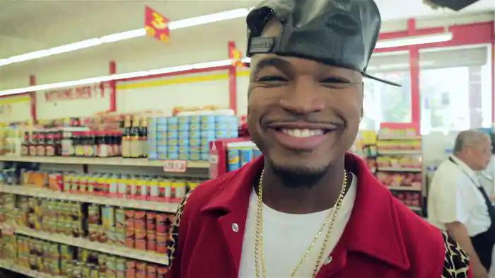 She Knows (Behind The Scenes)