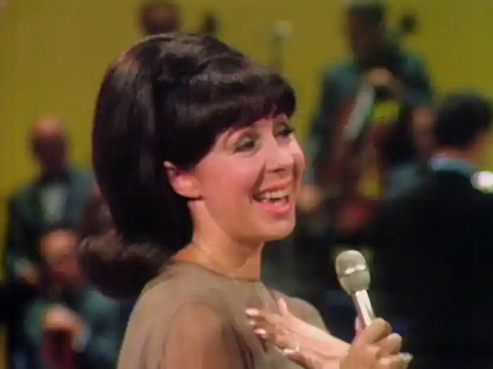 Darn It Baby, That's Love (Live On The Ed Sullivan Show, September 17, 1967)