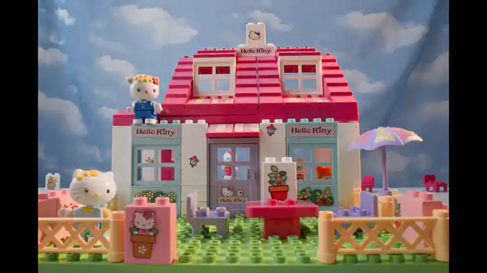 HELLO KITTY