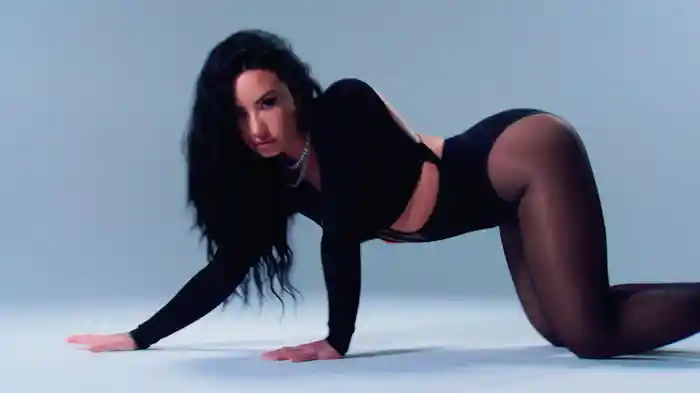 Confetti (Lyric Video)