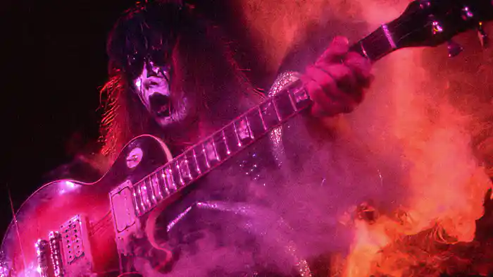 Firehouse (Live/1975 / Visualizer)