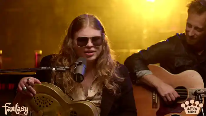 No Pain (Acoustic at Easy Eye Sound)