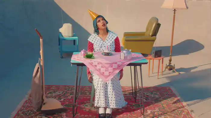 CRUISING TO SELF SOOTHE