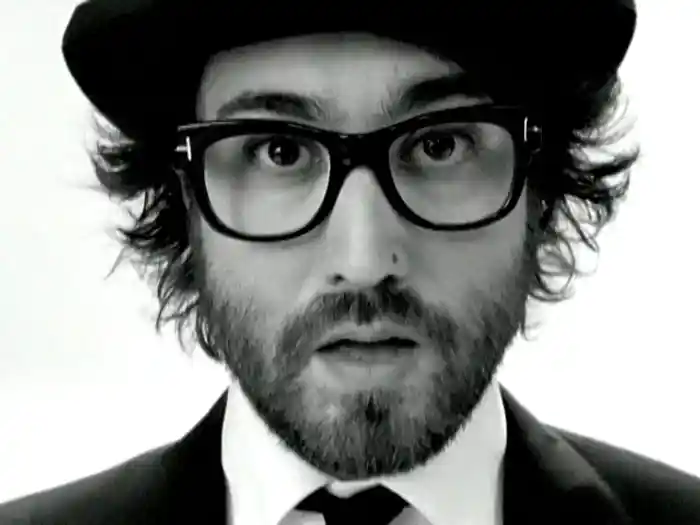 L'Eclipse (French Version)