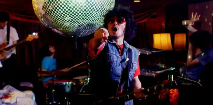 D.A.N.C.E to the telephones!!!